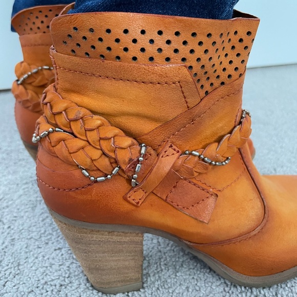 MJUS Boots orange size 37EU(6.5US) - Picture 9 of 14